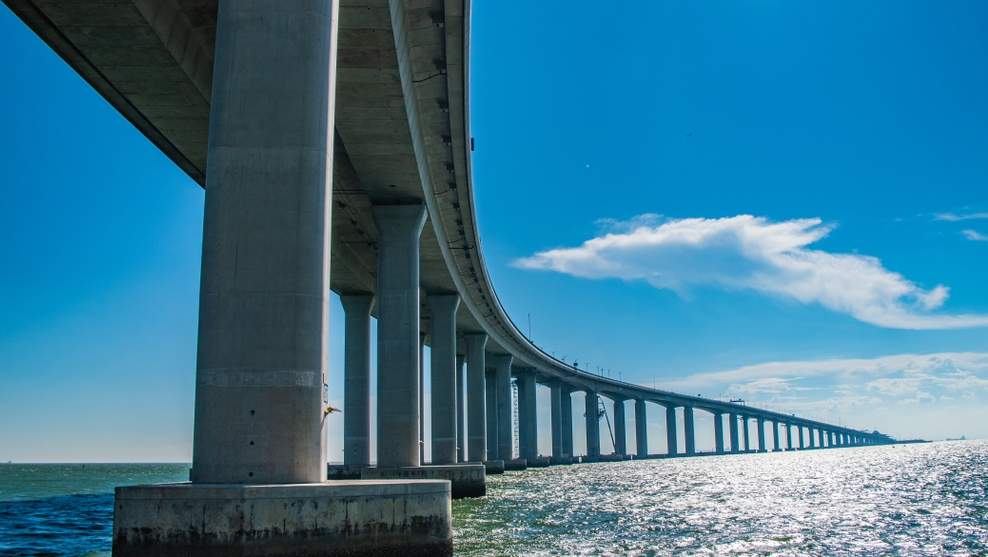 港珠澳大桥旅客总量突破1亿人次见证大湾区融合 - 风彩百游资讯网