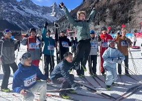 四川阿坝冰雪日开启 全域联动激发冰雪热情 - 风彩百游资讯网