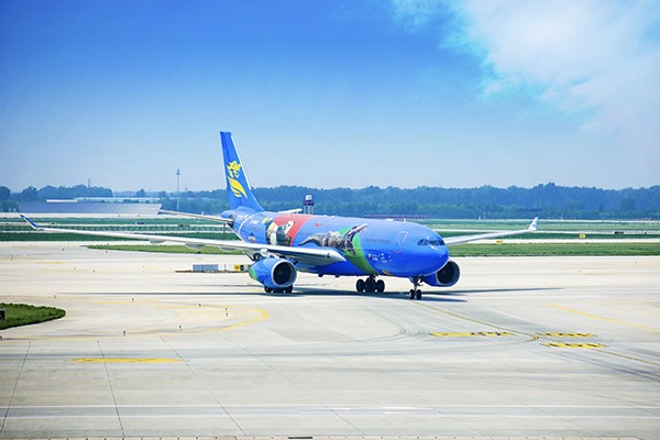 全球首架环球度假区主题飞机亮相｜文旅出行新体验(图1)