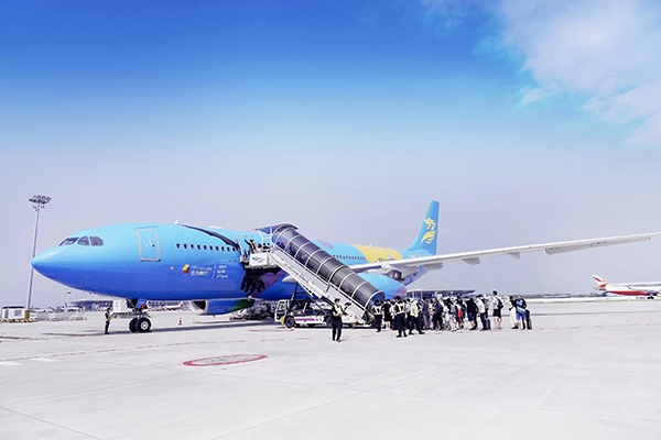 全球首架环球度假区主题飞机亮相｜文旅出行新体验(图2)