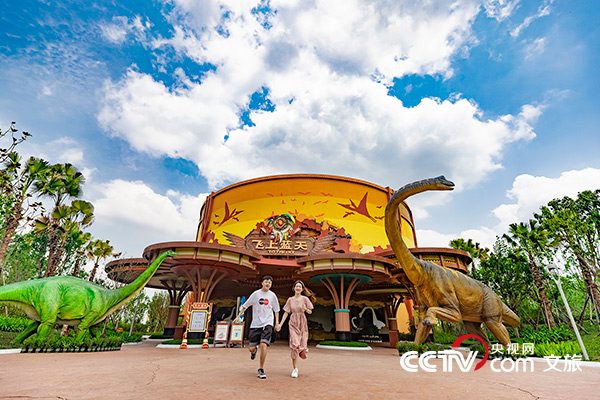 恐龙主题乐园全攻略｜重返原始时代奇幻之旅(图1)