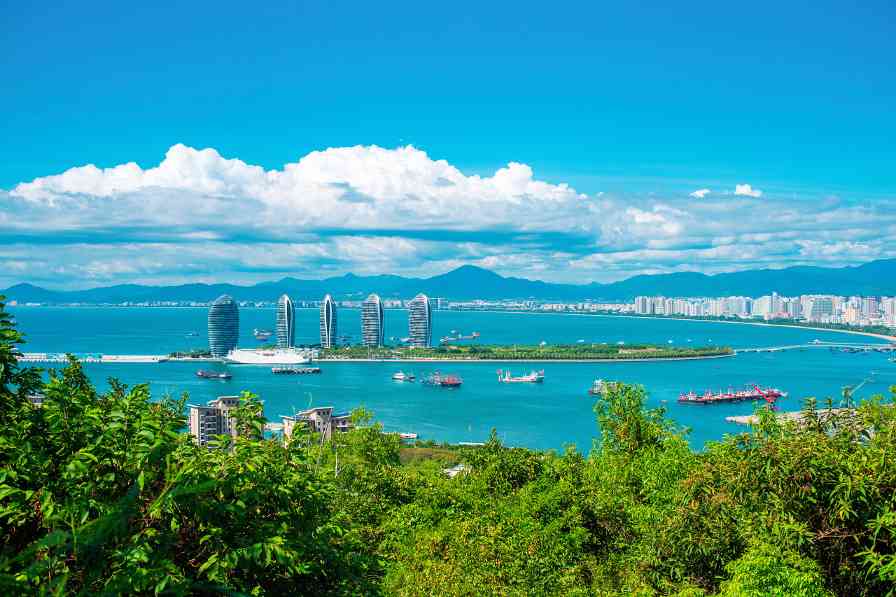 三亚表彰2025年度旅游服务质量提升先进典型｜行业标杆全攻略 - 风彩百游资讯网