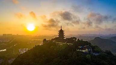 好生态带热健康游 走进森林深呼吸 - 风彩百游资讯网